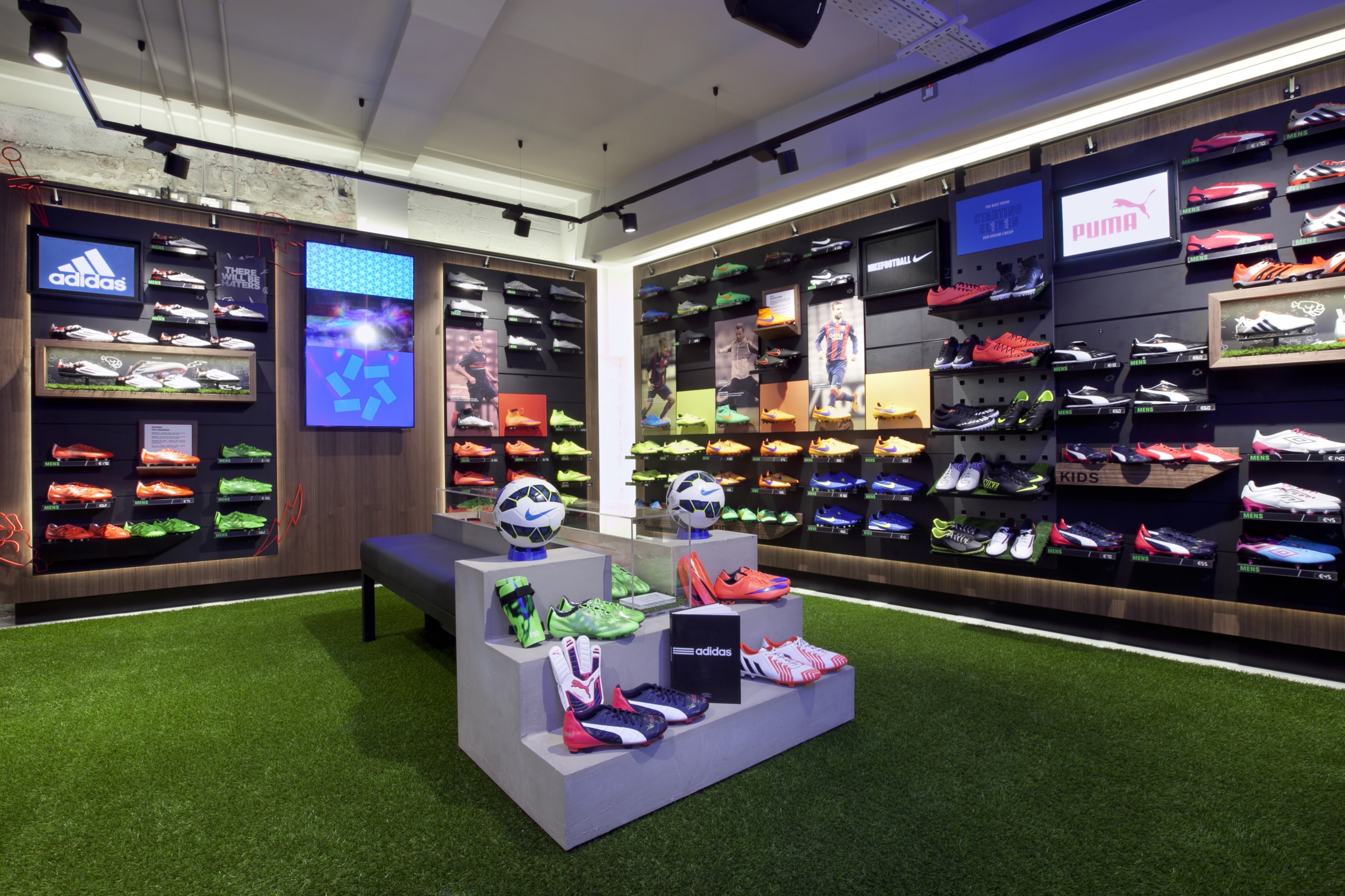 Life Style Sports Grafton St Bootroom Min 